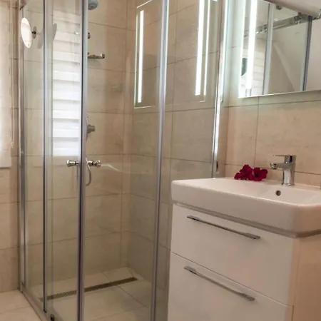 Hébergement de vacances Holiday Lakeside Village 13 - - Sauna By Interhome